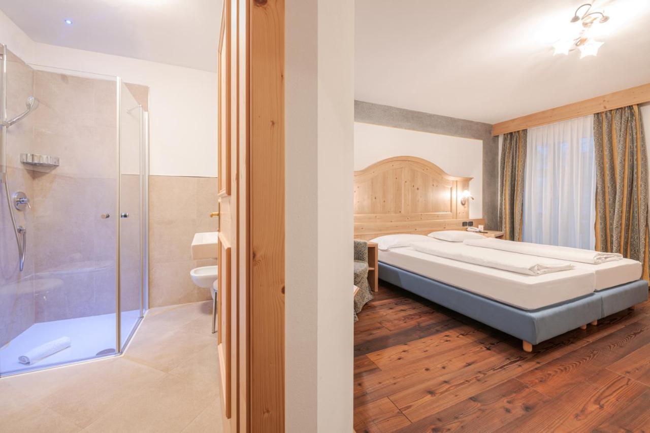 Hotel Foresta Moena Luaran gambar